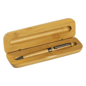 Kugelschreiber aus Holz in einer Geschenkbox