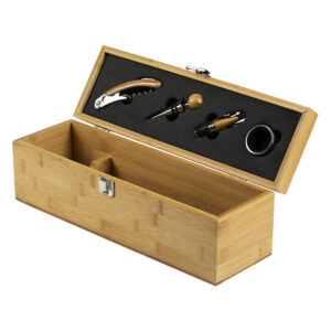 Wine set in a wooden box, 4/1